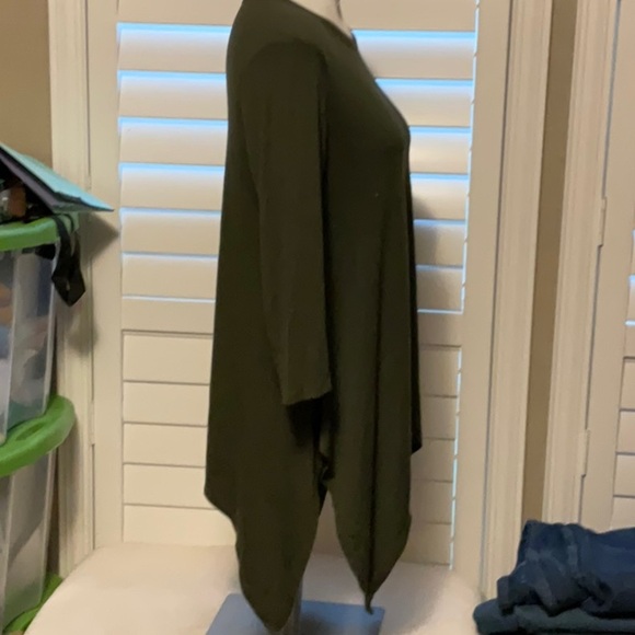 Jonathan Martin Olive Green Asymmetrical Blouse - Picture 3 of 7